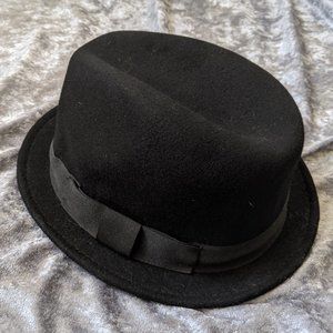 Narrow brim Bowler derby homburg hat